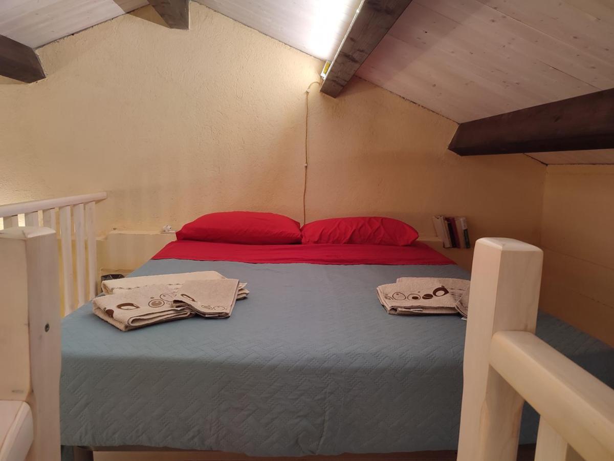 Il Giardino Dei Semplici B&B Caulonia Ngoại thất bức ảnh